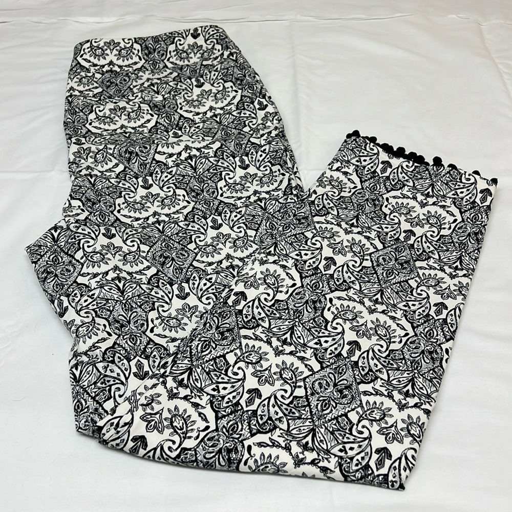 Chico's Black and White Paisley Dress Pants Sz S
